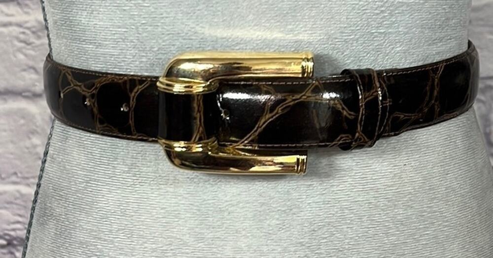 Vintage Made in USA 90’s Embossed Leather and Gold Women's Belt